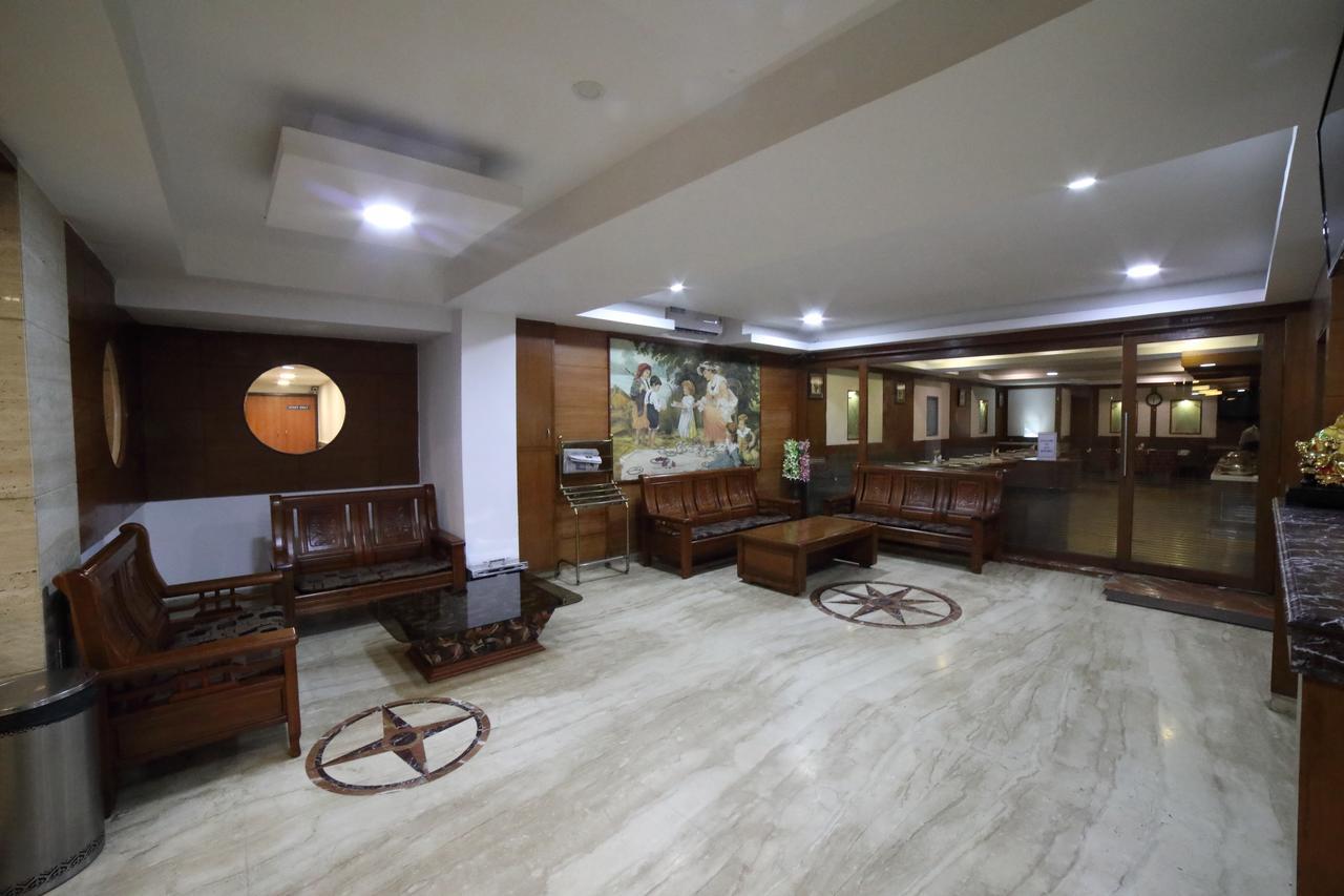 Maple Tree Hotel Chennai Exterior photo