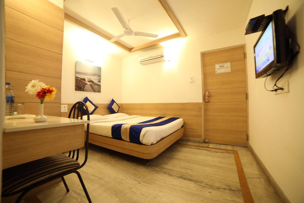 Maple Tree Hotel Chennai Exterior photo