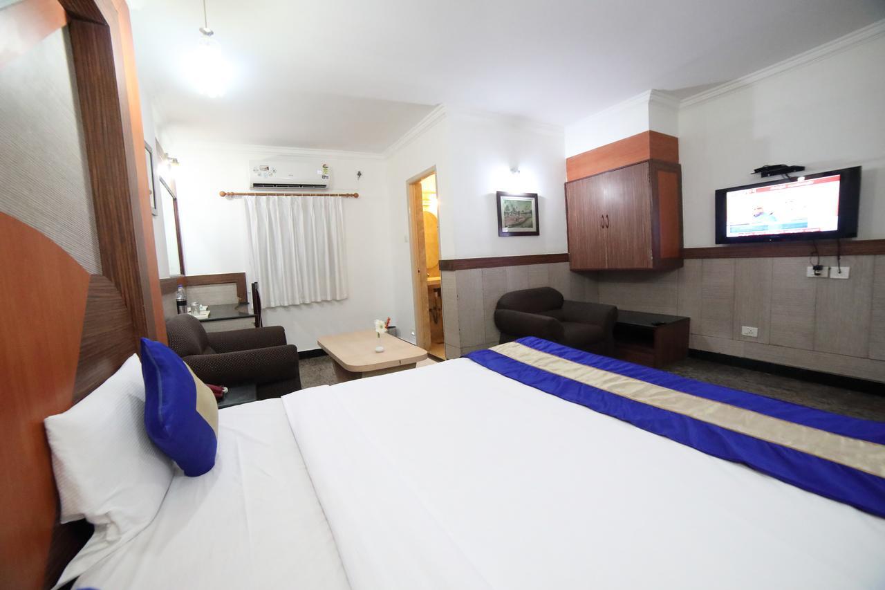 Maple Tree Hotel Chennai Exterior photo