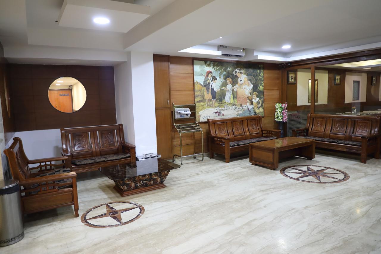 Maple Tree Hotel Chennai Exterior photo