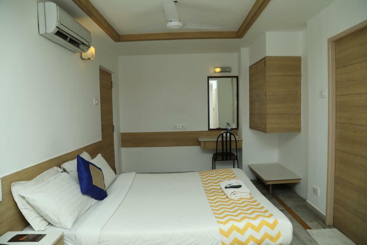 Maple Tree Hotel Chennai Exterior photo
