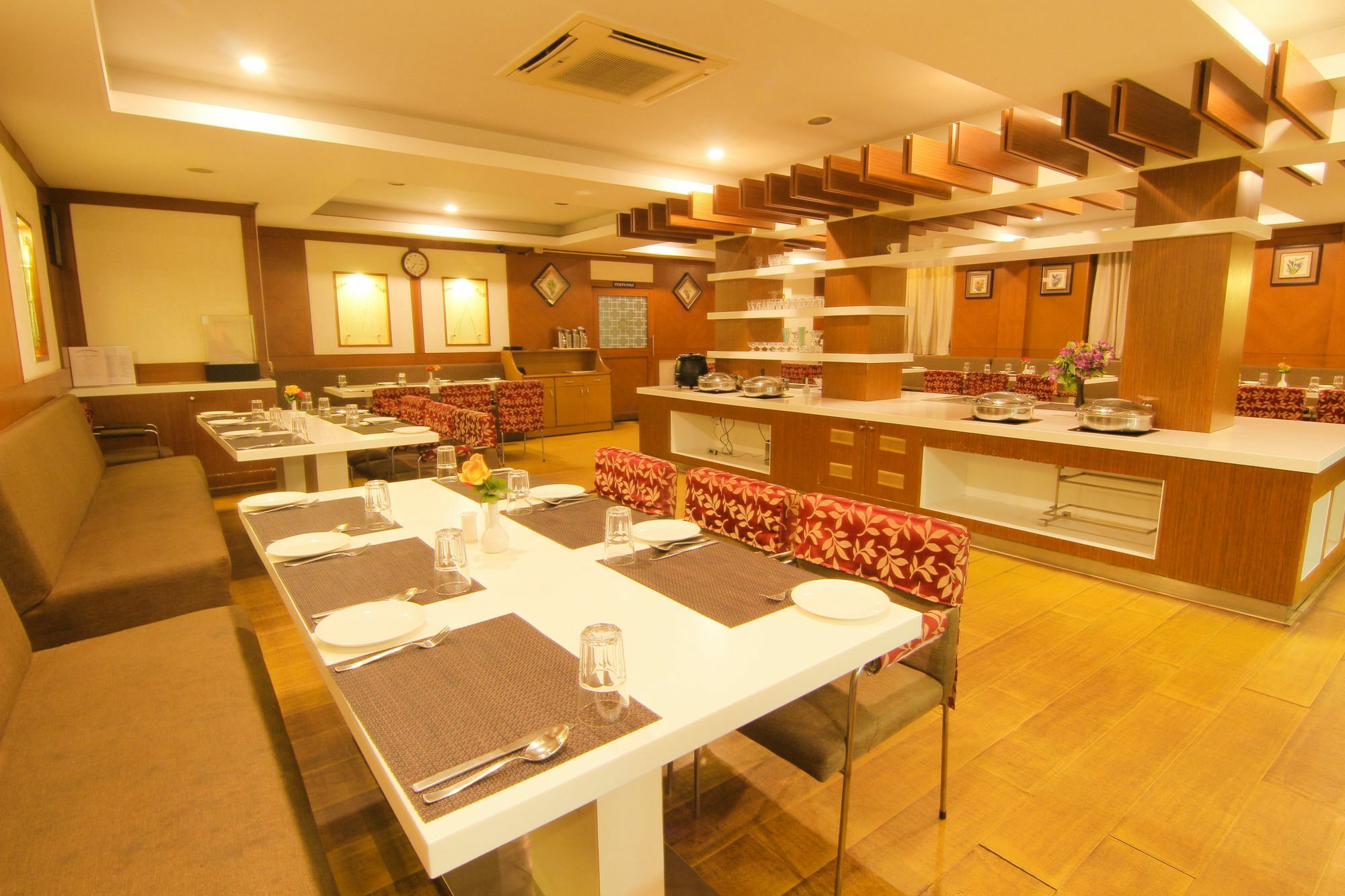Maple Tree Hotel Chennai Exterior photo