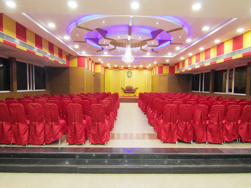 Maple Tree Hotel Chennai Exterior photo