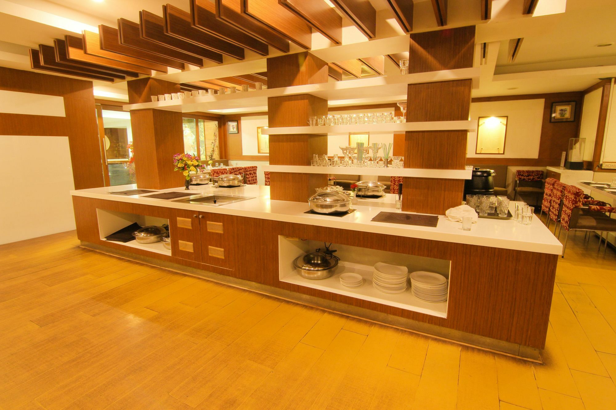 Maple Tree Hotel Chennai Exterior photo